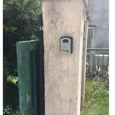 Dans Maison 2 Km De La 度假居 *
