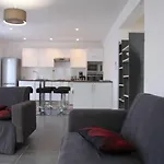 Dans Maison 2 Km De La بيت للعطل *