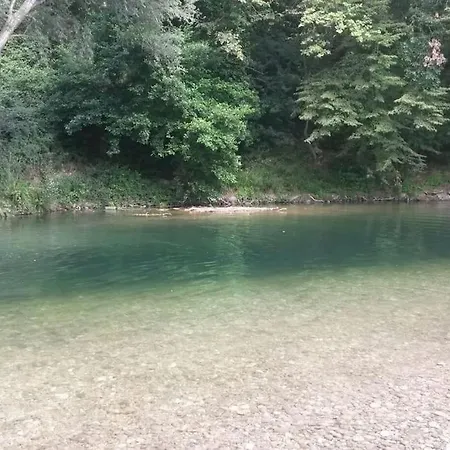 Dans Maison 2 Km De La بيت للعطل