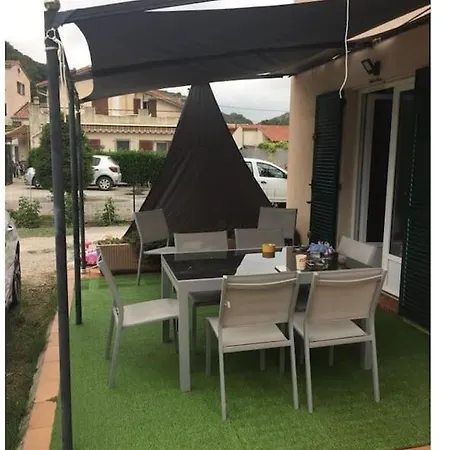 Dans Maison 2 Km De La *